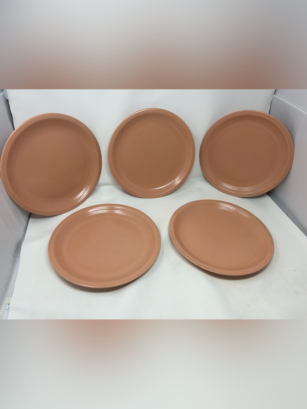 5 PLATES OPEN HOME RIPPLES-DUSTY APRICOT
STONEWARE DISHWASHER OVEN
FREEZER SAFE